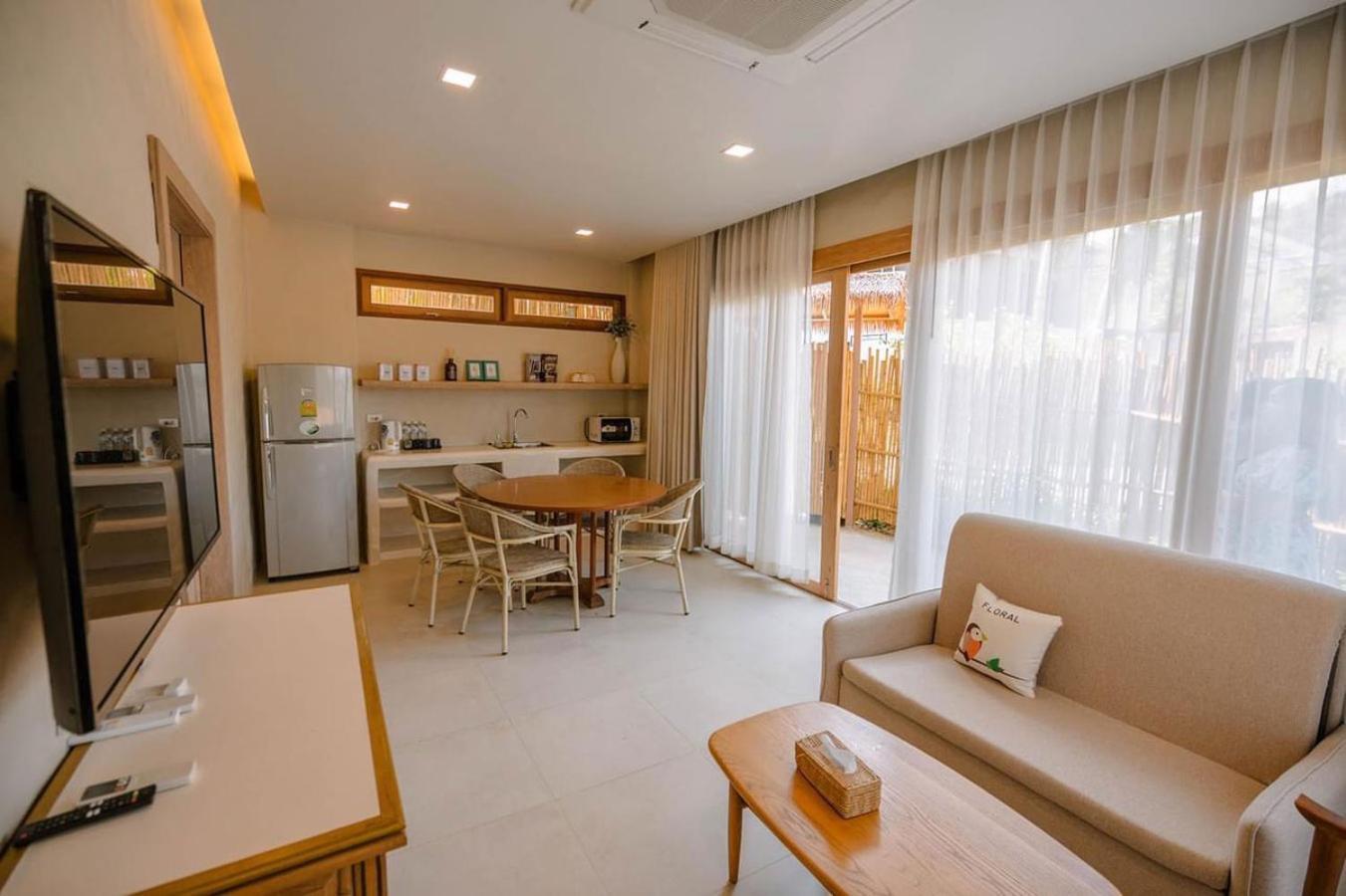 Le La Lake Resort And Spa Kaeng Krachan Chambre photo