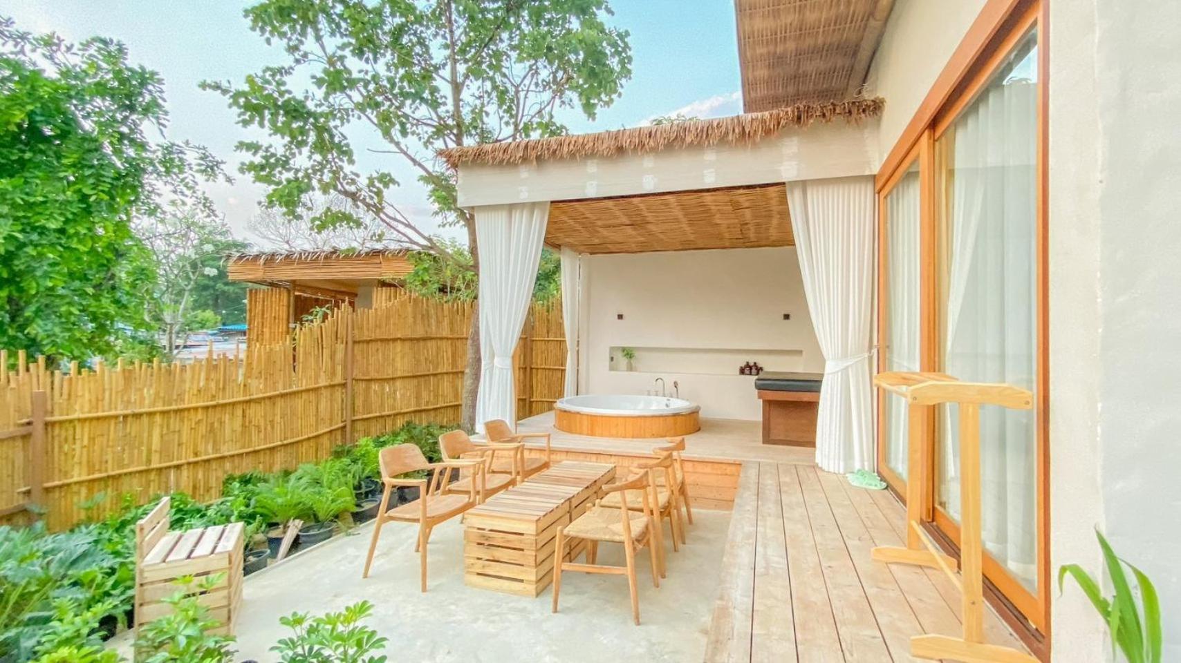Le La Lake Resort And Spa Kaeng Krachan Extérieur photo