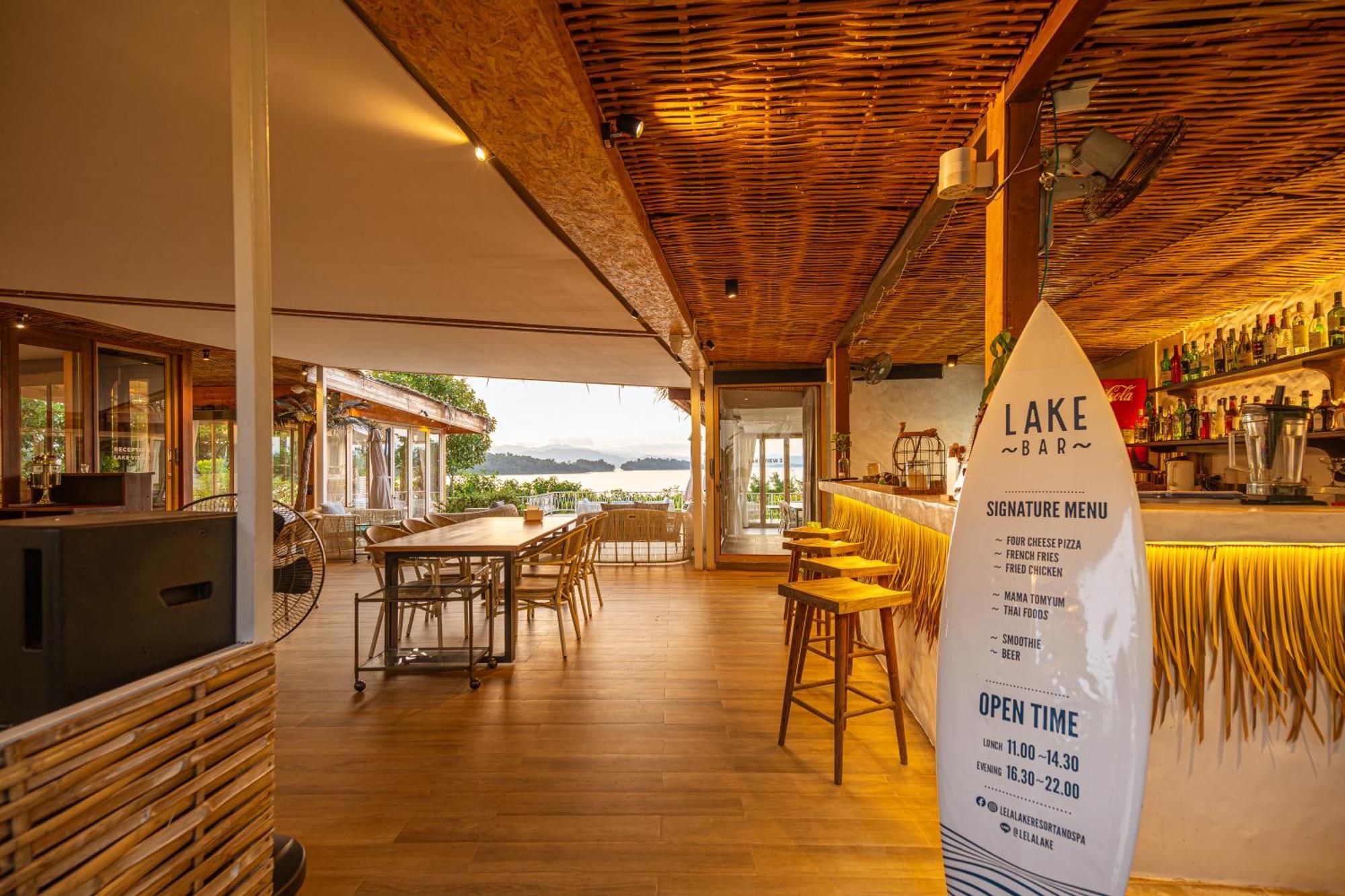 Le La Lake Resort And Spa Kaeng Krachan Extérieur photo